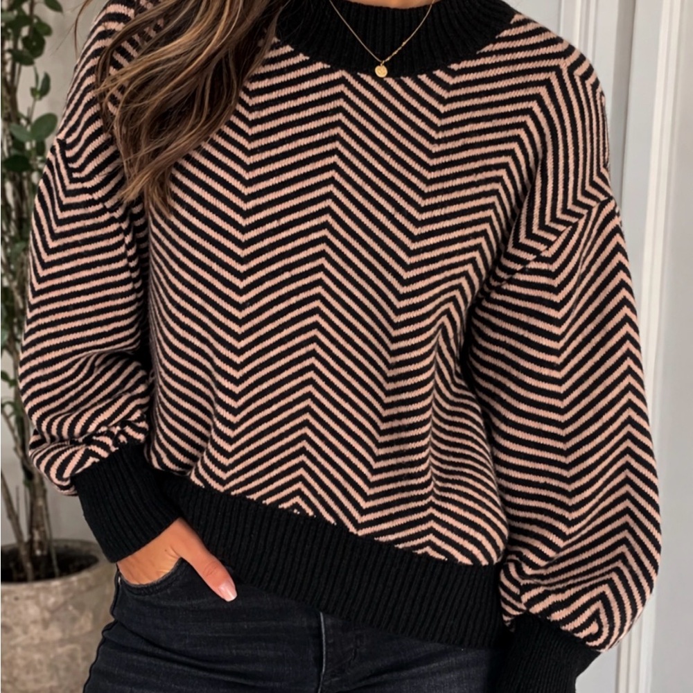 Chevron Stripe Crewneck Sweater in Black and Pink